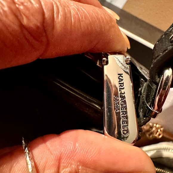 NWT Karl Lagerfeld K/Signature Slim Crossbody bag with Paris charms. - Picture 6 of 17